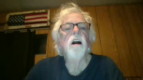 papajb70 online show from February 1, 2:10 am