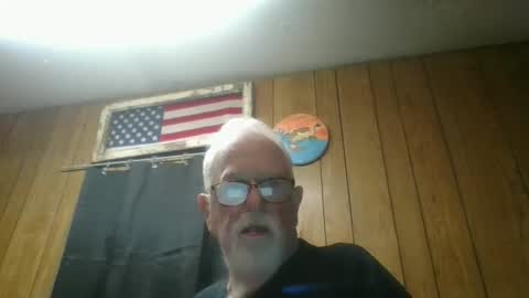 papajb70 online show from March 4, 2:06 am