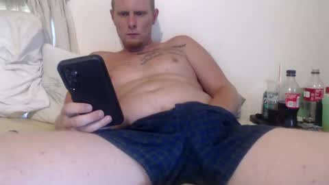 papapfouts online show from July 13, 8:33 pm