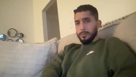 papicubano_guapo23cm online show from December 2, 5:04 am