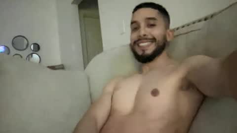 papicubano_guapo23cm online show from January 18, 6:13 am