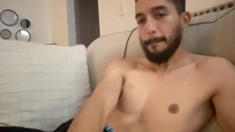 papicubano_guapo23cm online show from September 26, 7:34 am