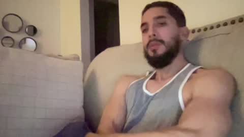 papicubano_guapo23cm online show from March 3, 4:40 am