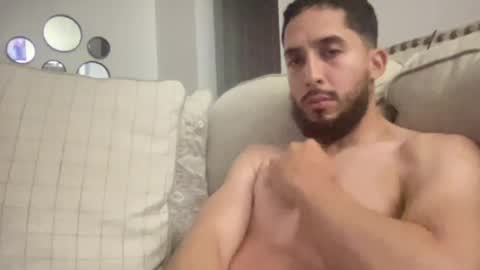 Snapshot of papicubano_guapo23cm chatting on May 20, 7:58 am papicubano_guapo23cm online show from May 20, 7:58 am