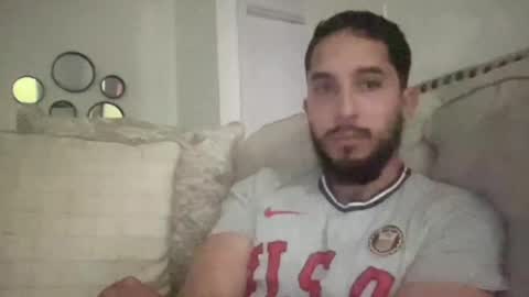 Snapshot of papicubano_guapo23cm chatting on May 25, 11:38 am papicubano_guapo23cm online show from May 25, 11:38 am