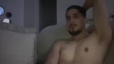 Snapshot of papicubano_guapo23cm chatting on June 2, 8:27 am papicubano_guapo23cm online show from June 2, 8:27 am