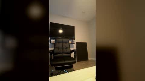 Snapshot of papimaikol020 chatting on April 5, 4:48 pm papimaikol020 online show from April 5, 4:48 pm