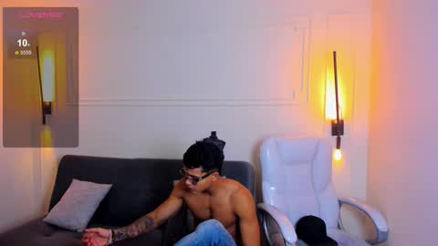 Ryan And Casper online show from October 23, 9:46 pm