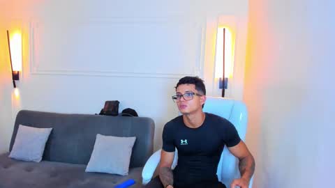 Ryan And Casper online show from December 20, 6:59 pm