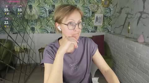 Snapshot of paris_cherry chatting on January 31, 7:11 pm Paris online show from January 31, 7:11 pm