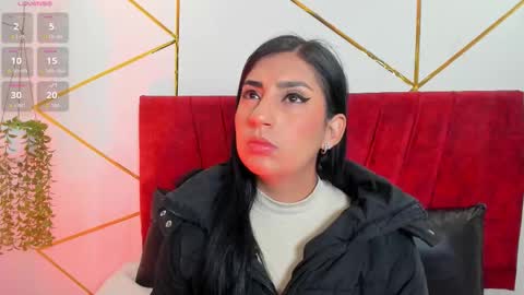 Snapshot of paris_evans_01 chatting on December 5, 11:41 am paris_evans_01 online show from December 5, 11:41 am