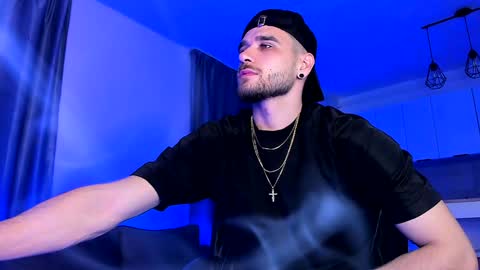 Paris online show from December 4, 10:41 pm