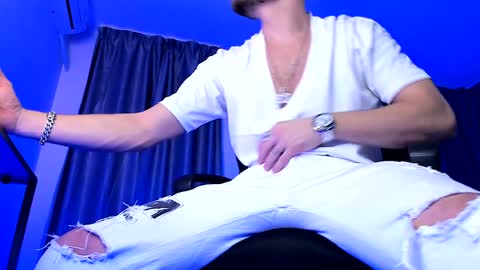 Paris online show from December 8, 2:18 am