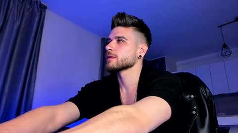 Paris online show from February 12, 3:51 am