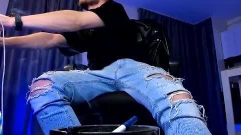 Paris online show from April 26, 11:24 pm