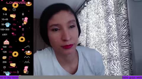 Snapshot of paris_of_angel chatting on February 2, 9:34 pm Paris Of Angel online show from February 2, 9:34 pm