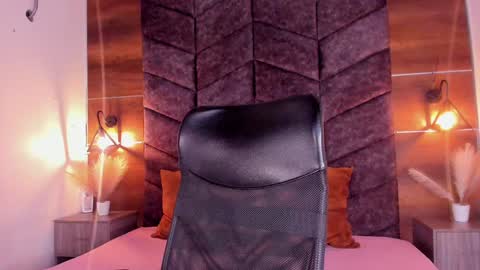 PARIS online show from February 7, 7:27 pm