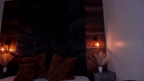 PARIS online show from March 4, 1:55 am