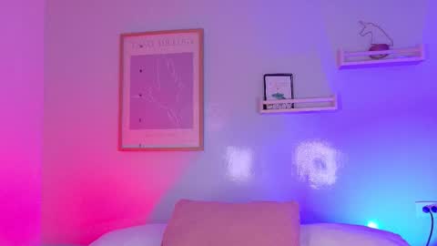 PARIS online show from March 14, 8:03 pm