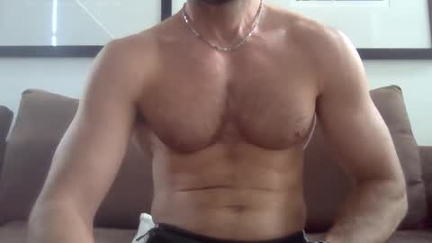 Snapshot of parisien75015 chatting on February 11, 7:02 am Porn Actor 21cm Hetero online show from February 11, 7:02 am