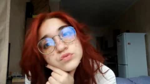 Snapshot of parisstoot chatting on November 7, 8:25 am Michelle online show from November 7, 8:25 am