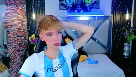 Snapshot of park_jimin1 chatting on September 13, 2:44 am park_jimin1 online show from September 13, 2:44 am