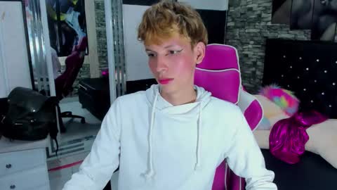 Snapshot of park_jimin1 chatting on September 21, 1:35 pm park_jimin1 online show from September 21, 1:35 pm