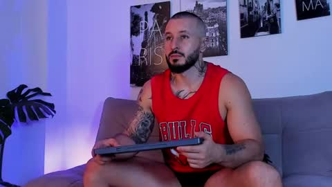 Snapshot of parker_lavine chatting on June 26, 2:38 am parker lavine online show from June 26, 2:38 am