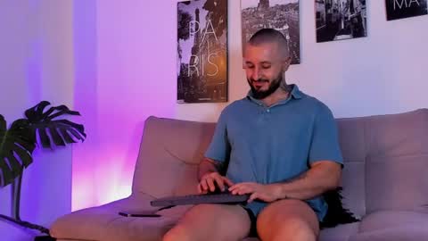 Snapshot of parker_lavine chatting on June 27, 3:44 am parker lavine online show from June 27, 3:44 am