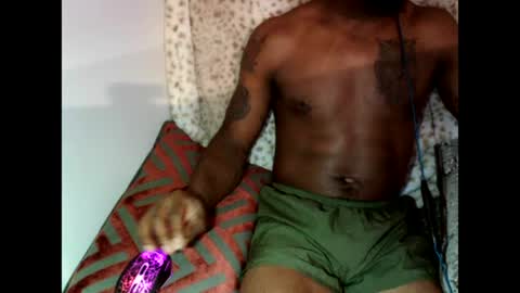 Snapshot of parlaytellio chatting on December 8, 9:30 pm Parlay Tellio online show from December 8, 9:30 pm