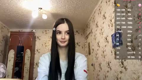 Snapshot of partheniamachle chatting on June 2, 12:51 pm Milana online show from June 2, 12:51 pm
