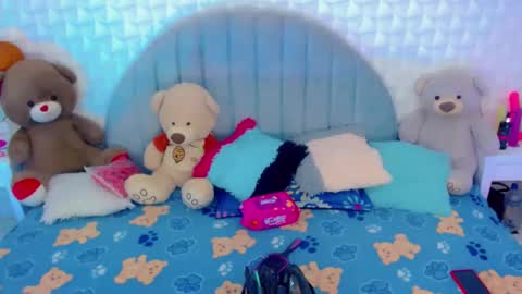 Snapshot of party_duo_trans chatting on February 5, 4:14 pm sara y cata online show from February 5, 4:14 pm