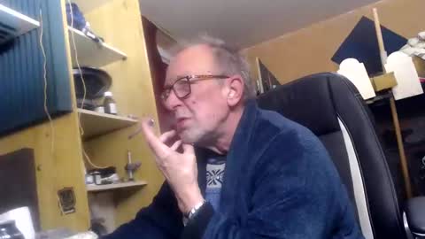 pascal88881 online show from December 8, 8:20 am