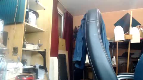 pascal88881 online show from December 10, 10:47 pm