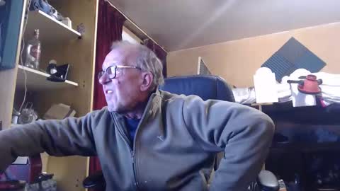 pascal88881 online show from October 16, 7:53 am