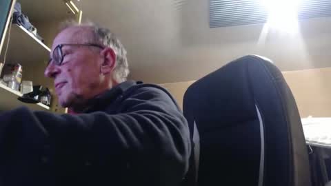 pascal88881 online show from November 19, 7:03 pm