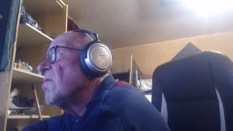 pascal88881 online show from December 18, 9:21 pm