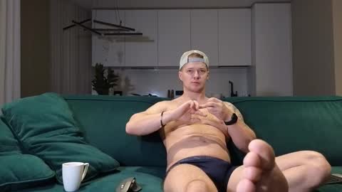 Snapshot of pashka_x chatting on September 23, 7:11 am Pashka online show from September 23, 7:11 am