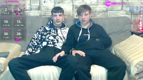 Max tall dark-haired guy with tattoos and Phil blond-haired online show from May 3, 3:34 am