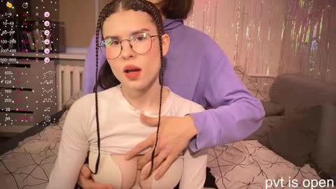 Zoe online show from March 4, 3:40 pm