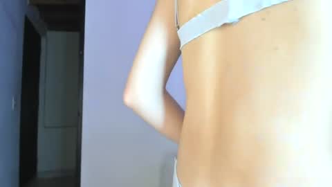 passionfruitx2 online show from June 21, 12:46 am