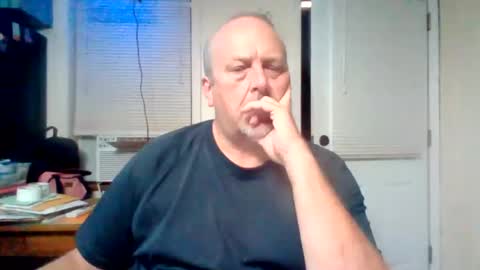 Snapshot of patinachevy2 chatting on June 27, 3:44 am patinachevy2 online show from June 27, 3:44 am