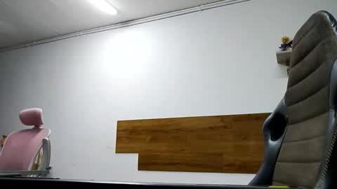 Snapshot of pato_lavida_ chatting on April 18, 9:26 pm pato_lavida_ online show from April 18, 9:26 pm