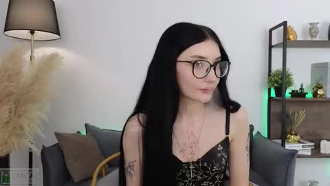 Snapshot of patricia_legrand chatting on November 9, 2:48 pm Patricia online show from November 9, 2:48 pm