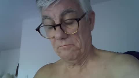 patrick5275 online show from September 16, 5:30 am