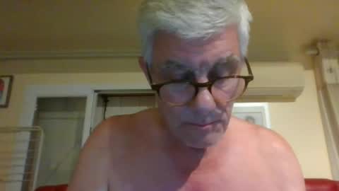 Snapshot of patrick5275 chatting on July 24, 10:41 pm patrick5275 online show from July 24, 10:41 pm
