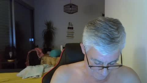 Snapshot of patrick5275 chatting on July 27, 8:38 pm patrick5275 online show from July 27, 8:38 pm