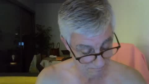 Snapshot of patrick5275 chatting on July 31, 7:46 pm patrick5275 online show from July 31, 7:46 pm