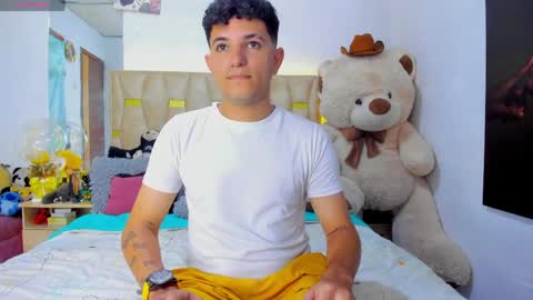 Patrick online show from May 1, 2:16 am