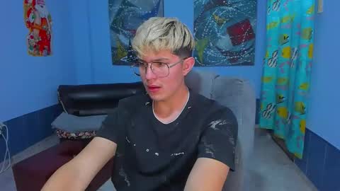 .... online show from November 30, 7:12 am